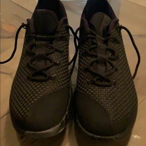 NIKE LEBRON XIV LOW BLACK SIZE